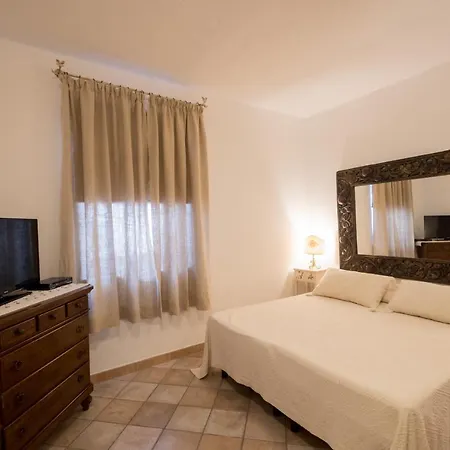 Anticos Palathos - Di Iaia Apartamento Orosei